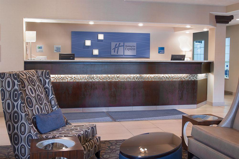 Express By Ihg Hotel 2*